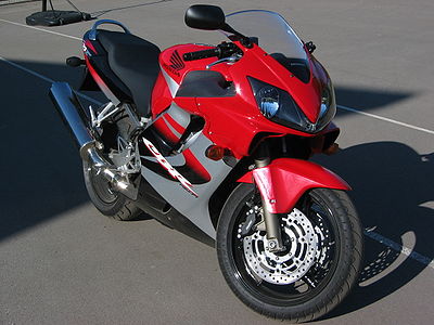 Honda CBR F4